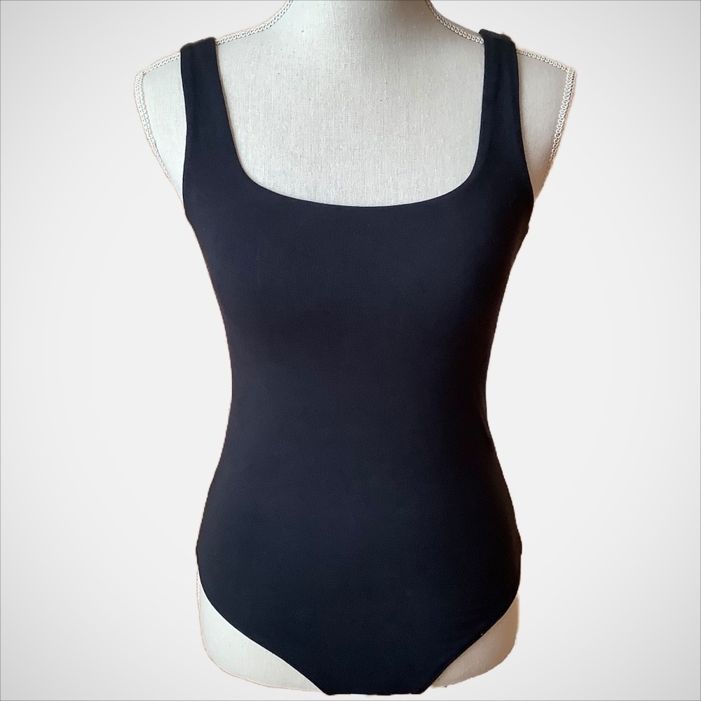 ABERCROMBIE & FITCH Navy Sleeveless Bodysuit Size M